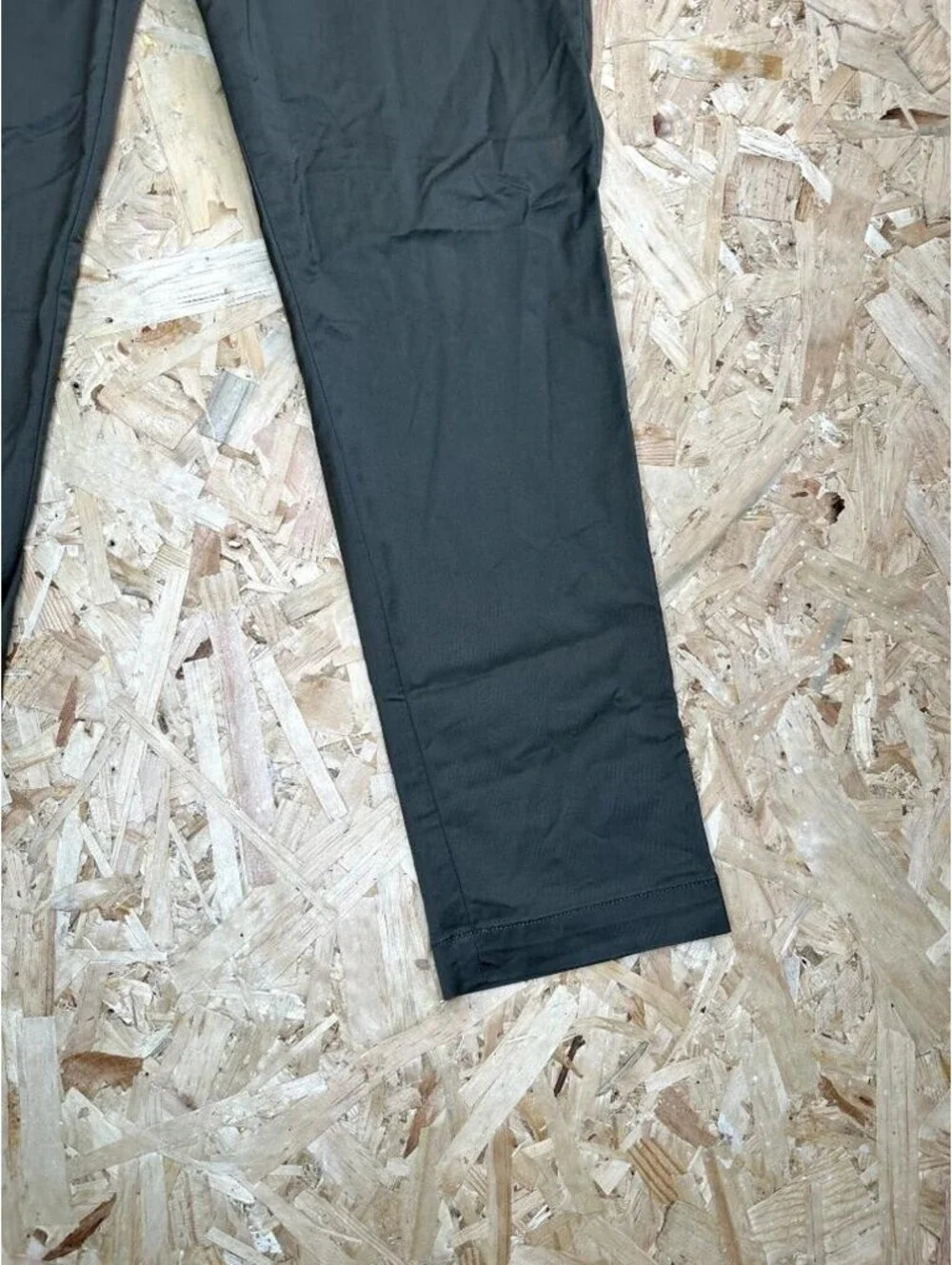 Banana Republic Slim Fit Chino Pants Mens 34x30 Olive Green Cotton Stretch